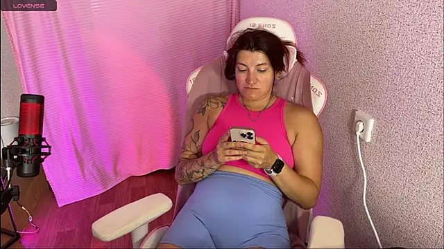 Katrin  kiss online show from 09/24/25, 09:12