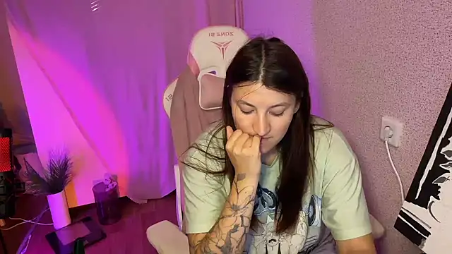 Katrin  kiss online show from 10/25/25, 02:13