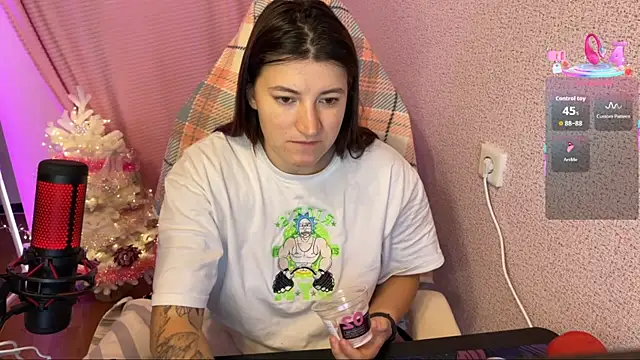 Katrin  kiss online show from 12/21/25, 08:54