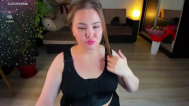 Snapshot of Carolina_bby chatting on 09/16/25, 04:19 Carolina bby online show from 09/16/25, 04:19