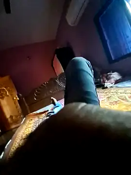 Snapshot of ind_hero chatting on 10/20/25, 09:32 ind hero online show from 10/20/25, 09:32