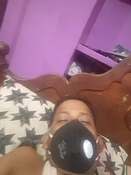 ind hero online show from 12/18/25, 05:41