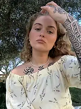 Goldloeckchen159 online show from 03/14/25, 11:45