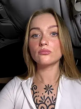 Goldloeckchen159 online show from 11/30/25, 04:44