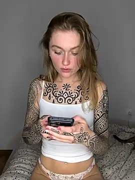 Snapshot of Goldloeckchen159 chatting on 03/10/26, 10:26 Goldloeckchen159 online show from 03/10/26, 10:26