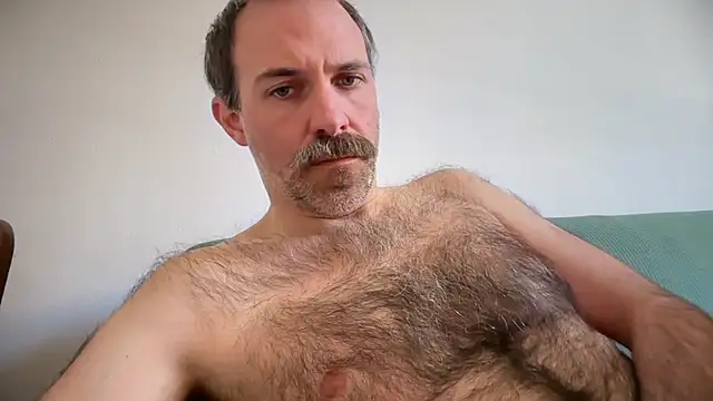 Snapshot of Brianjonest chatting on 04/08/26, 11:54 Brianjonest online show from 04/08/26, 11:54