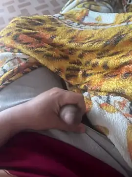 Snapshot of Yuta8_8 chatting on 02/27/26, 08:36 Yuta8 8 online show from 02/27/26, 08:36