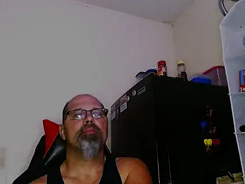 KrazyLegz online show from 12/11/24, 02:19