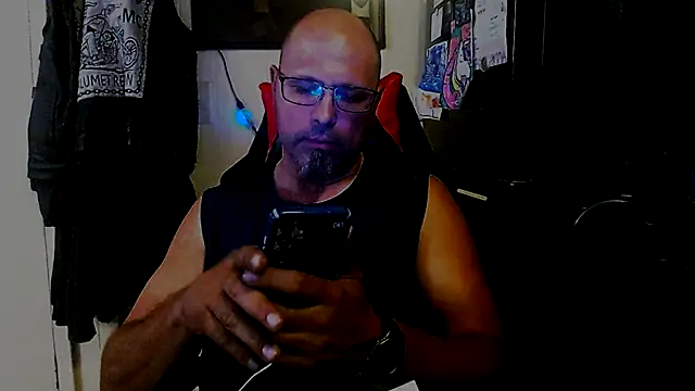 KrazyLegz online show from 10/01/25, 11:55