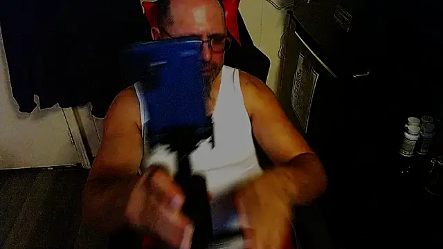 KrazyLegz online show from 12/15/25, 02:27