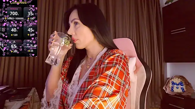 ReiyaRey online show from 03/19/25, 09:37