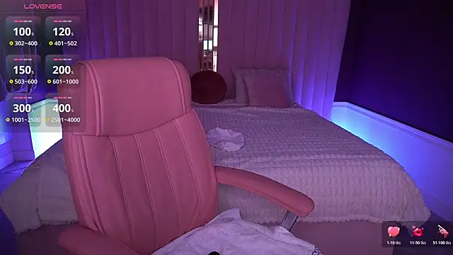 MilaSecrett online show from 11/12/25, 02:06