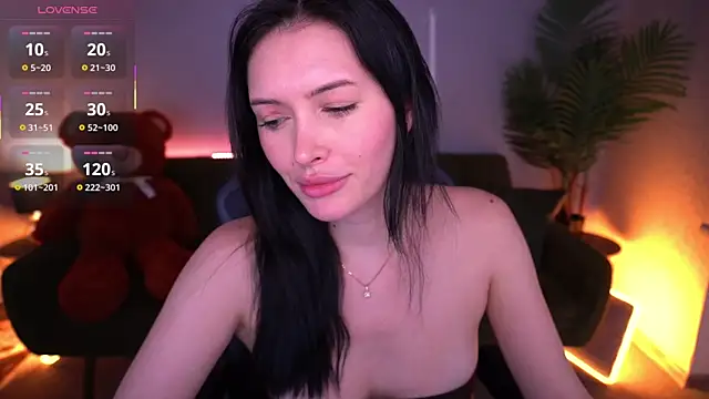 MilaSecrett online show from 12/20/25, 03:41