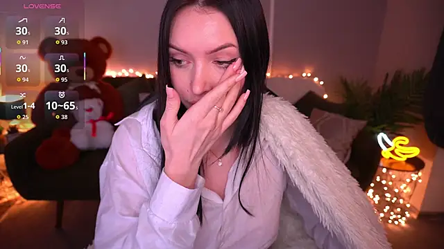 MilaSecrett online show from 02/02/26, 03:00