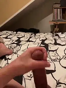 LivingLegend1978 online show from 12/17/25, 07:53