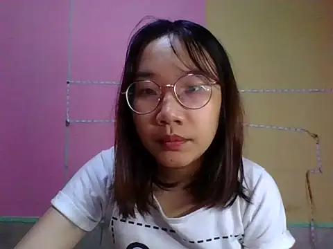 Snapshot of Nanoko chatting on 03/09/25, 10:19 Nanoko online show from 03/09/25, 10:19