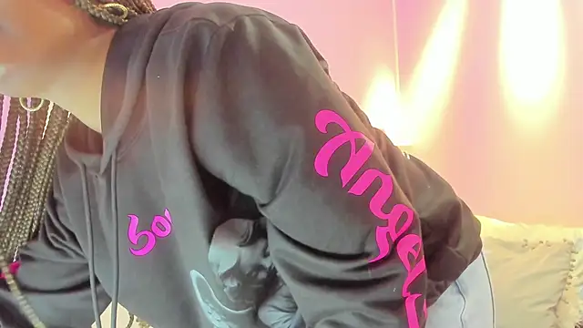 LoveQueen2 online show from 11/15/25, 11:40