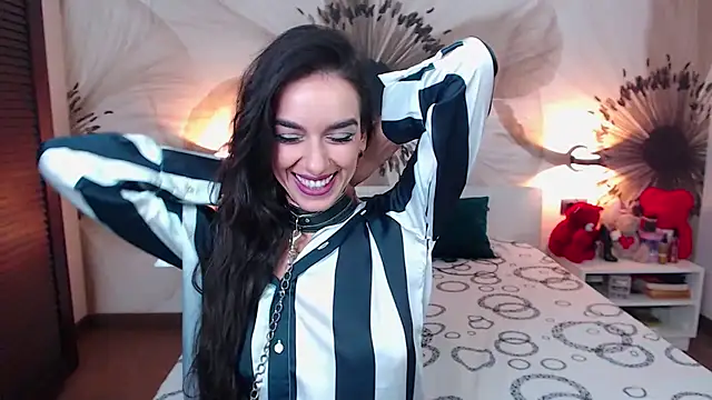 KatherineBisou online show from 01/06/26, 08:56