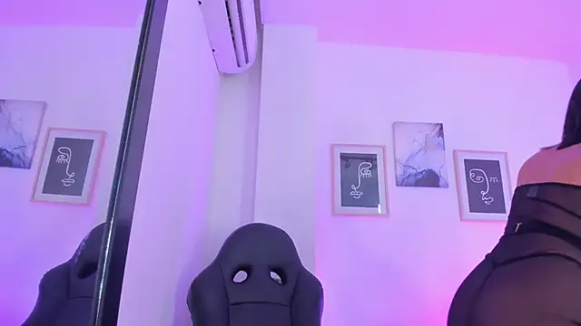 emelie 89 online show from 03/08/25, 04:39