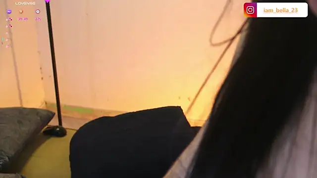 yourtoybella online show from 03/06/25, 10:36