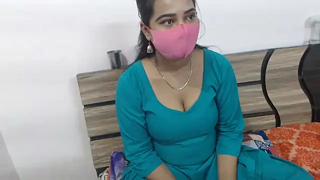 Snapshot of wildbabes chatting on 07/19/26, 05:16 wildbabes online show from 07/19/26, 05:16