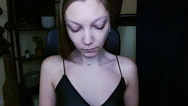 Snapshot of EmillyPlay chatting on 02/21/26, 07:20 EmillyPlay online show from 02/21/26, 07:20