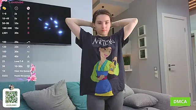 DonnaBurkee online show from 11/19/25, 04:12