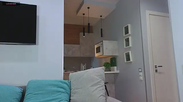 DonnaBurkee online show from 04/17/26, 04:15