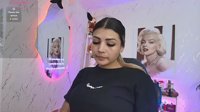 SALOOMEE   online show from 04/14/26, 12:38