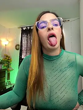 Alessandra Schmoll online show from 12/03/25, 01:42