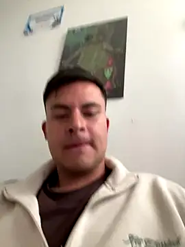 Snapshot of Nicolds14 chatting on 10/29/25, 09:16 Nicolds14 online show from 10/29/25, 09:16