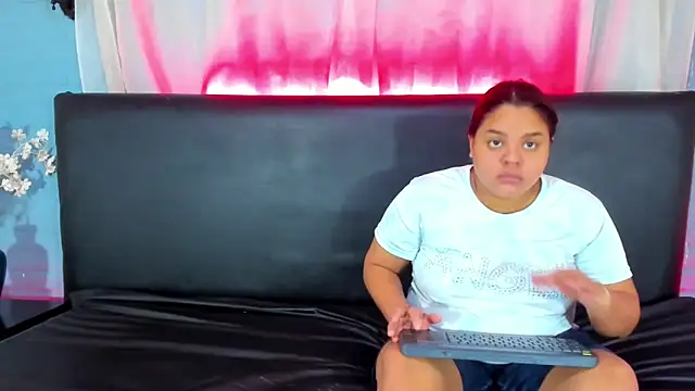 brunnette hot online show from 02/27/25, 11:20