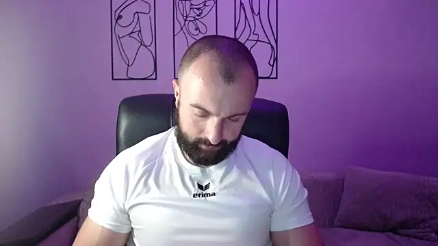 brindlefly6969 online show from 10/28/25, 11:47