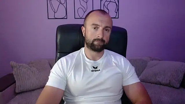 brindlefly6969 online show from 06/30/26, 10:38