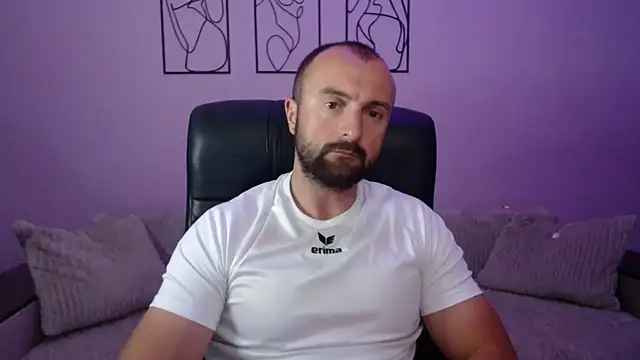 brindlefly6969 online show from 07/03/26, 10:43