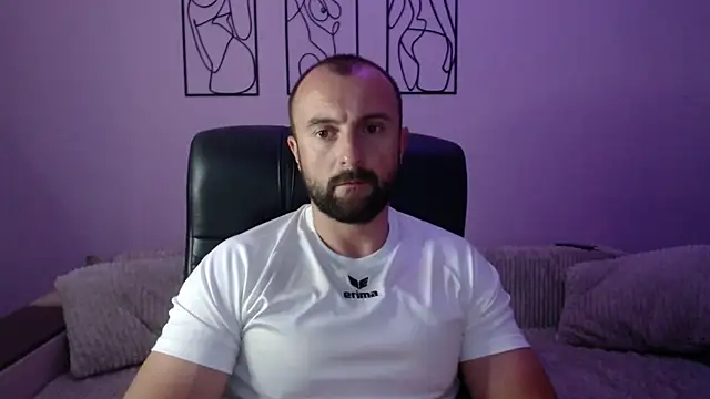 brindlefly6969 online show from 07/04/26, 10:43