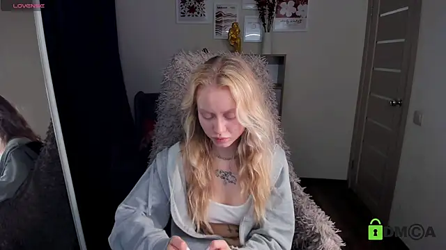 MalenaErnman online show from 11/29/25, 10:40