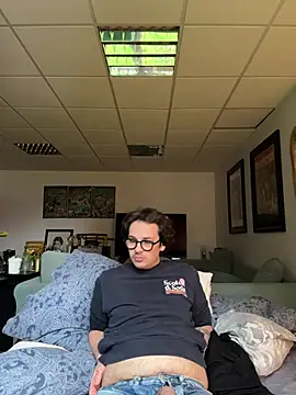 Snapshot of hardmecl chatting on 01/17/25, 03:11 hardmecl online show from 01/17/25, 03:11