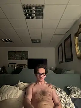 Snapshot of hardmecl chatting on 02/28/25, 06:41 hardmecl online show from 02/28/25, 06:41