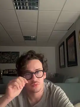 Snapshot of hardmecl chatting on 03/03/25, 11:24 hardmecl online show from 03/03/25, 11:24