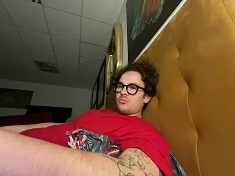 Snapshot of hardmecl chatting on 03/22/25, 10:37 hardmecl online show from 03/22/25, 10:37