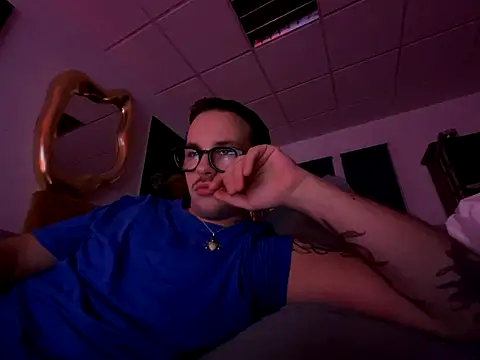 Snapshot of hardmecl chatting on 09/12/25, 08:09 hardmecl online show from 09/12/25, 08:09