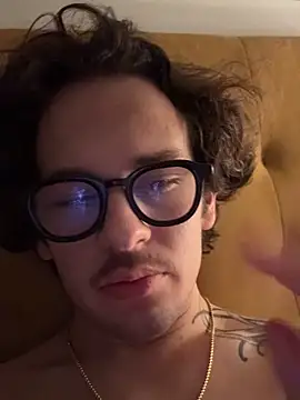 Snapshot of hardmecl chatting on 09/23/25, 08:34 hardmecl online show from 09/23/25, 08:34