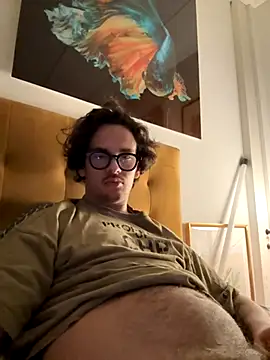 Snapshot of hardmecl chatting on 10/25/25, 10:15 hardmecl online show from 10/25/25, 10:15