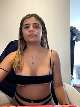 pamell col online show from 10/03/25, 03:09