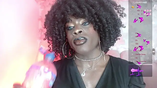 Snapshot of puca_ebony chatting on 06/11/26, 07:56 puca ebony online show from 06/11/26, 07:56