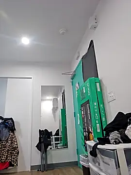 Iliketocooksquirt25 online show from 09/28/25, 04:18