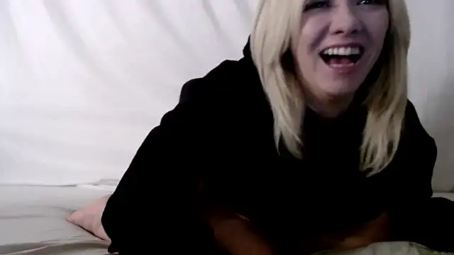 SallyCumLaude online show from 01/23/25, 09:29
