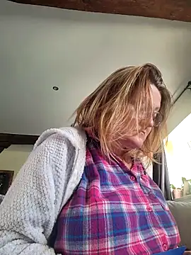 lady charlyne online show from 11/25/25, 09:20