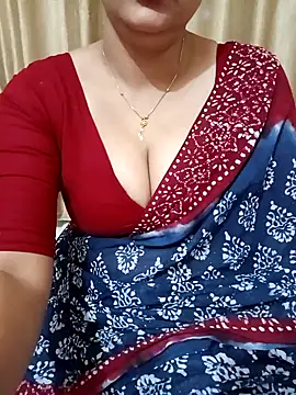 Snapshot of Priya_Boudi chatting on 12/06/24, 08:18 Priya Boudi online show from 12/06/24, 08:18